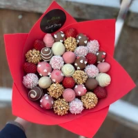 Букет из клубники в шоколаде Красная радуга